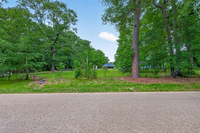 12163 Oak Leaf Road, Conroe, TX 77303
