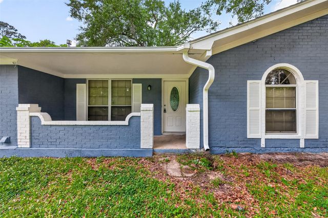 12163 Oak Leaf Road, Conroe, TX 77303