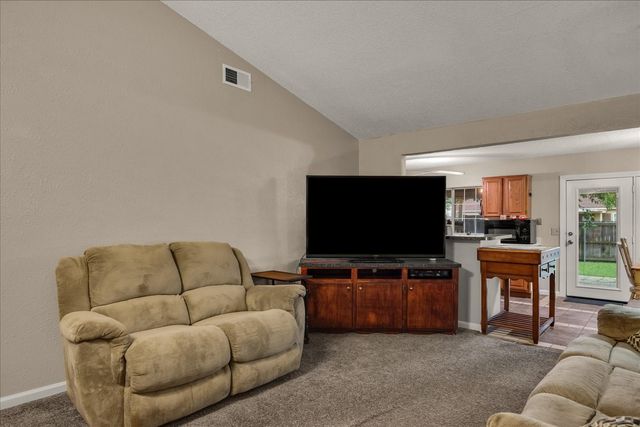 7418 Pacific Drive, Rowlett, TX 75088