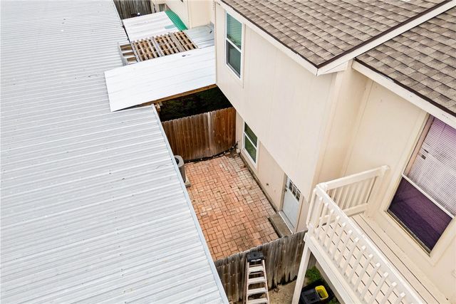 6702 Everhart G105, Corpus Christi, TX 78413