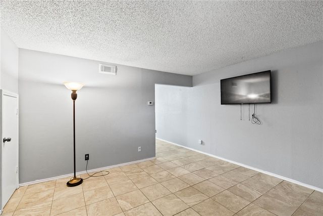 6702 Everhart G105, Corpus Christi, TX 78413