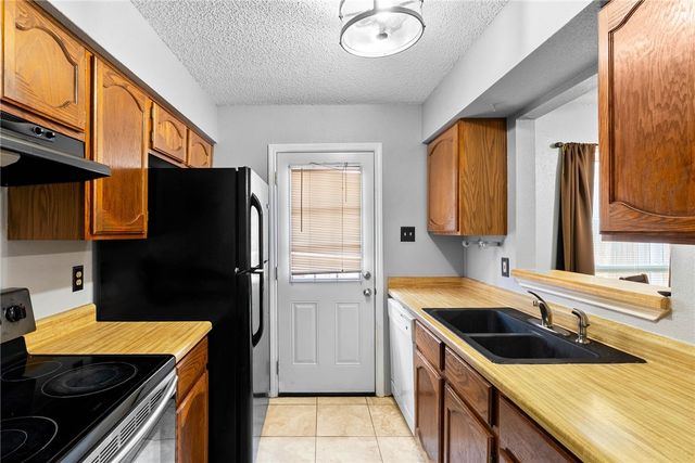 6702 Everhart G105, Corpus Christi, TX 78413