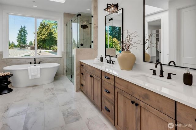 13004 NE 112th Street, Kirkland, WA 98033
