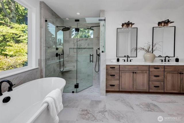 13004 NE 112th Street, Kirkland, WA 98033