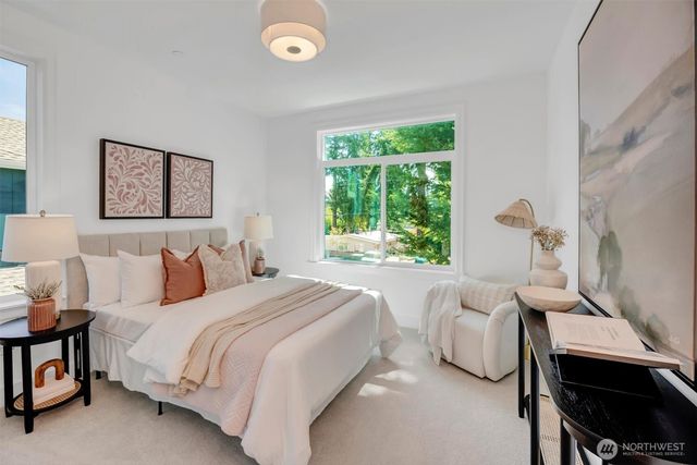13004 NE 112th Street, Kirkland, WA 98033