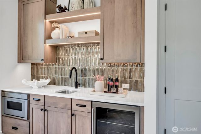 13004 NE 112th Street, Kirkland, WA 98033