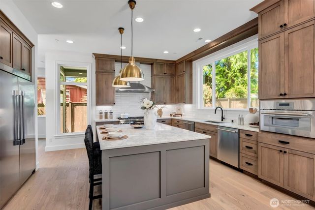 13004 NE 112th Street, Kirkland, WA 98033