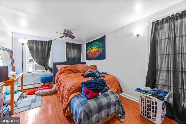 214 S CASTLE ST, Baltimore, MD 21231