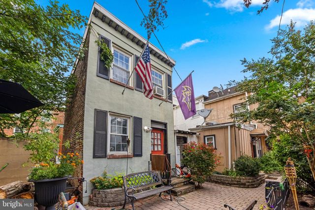 214 S CASTLE ST, Baltimore, MD 21231