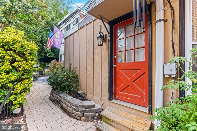 214 S CASTLE ST, Baltimore, MD 21231