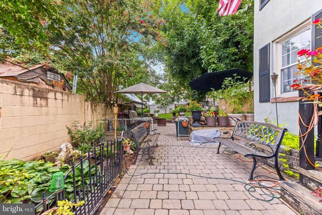 214 S CASTLE ST, Baltimore, MD 21231