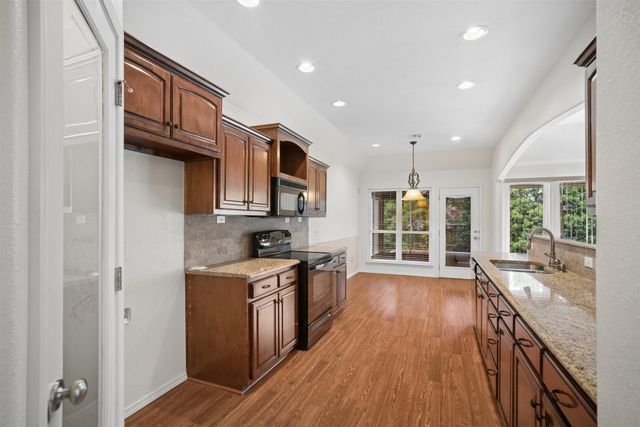 4704 N Poplar Avenue, Broken Arrow, OK 74012