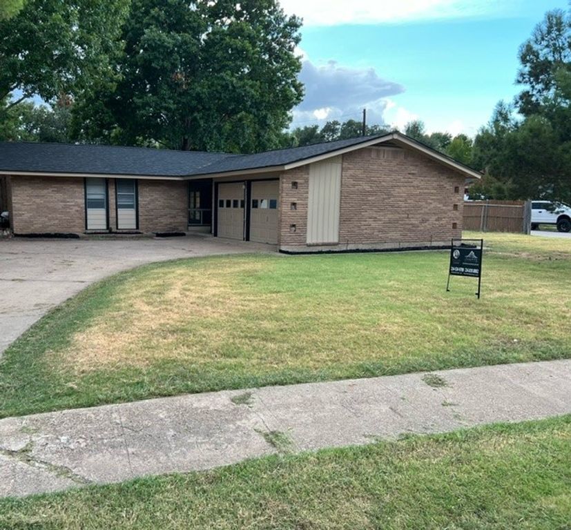 3717 Cranston Court E, Irving, TX 75062