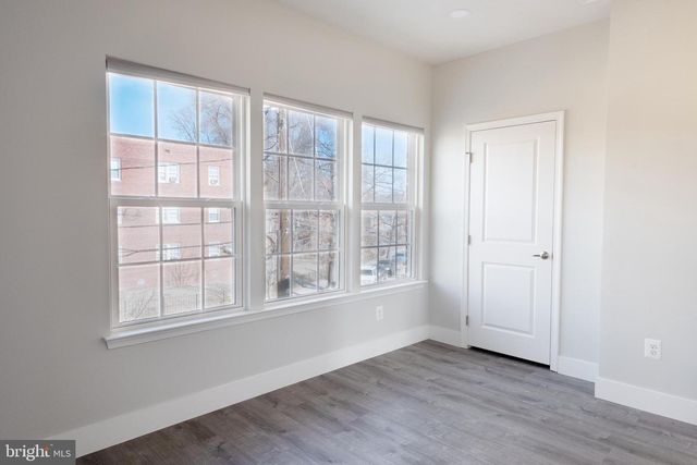 1111 TRENTON PL SE, Washington, DC 20032