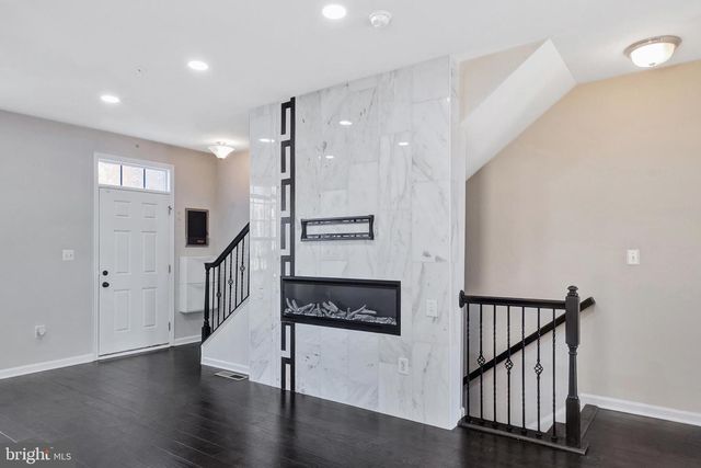 1111 TRENTON PL SE, Washington, DC 20032