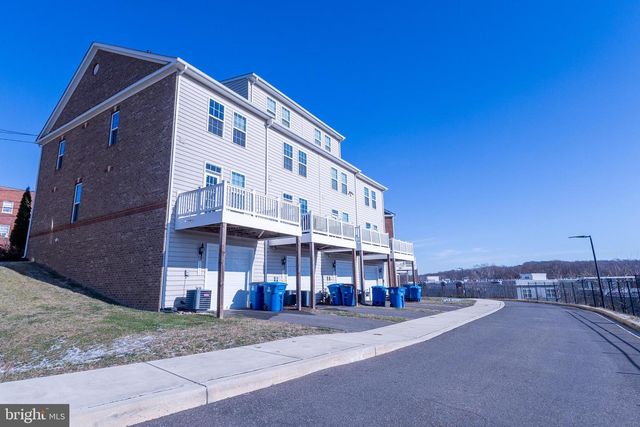 1111 TRENTON PL SE, Washington, DC 20032