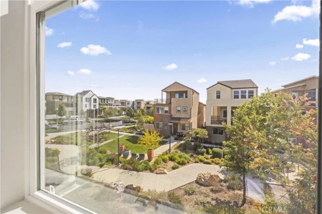 203 Abacus, Irvine, CA 92618