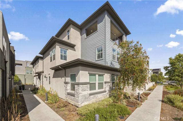 203 Abacus, Irvine, CA 92618