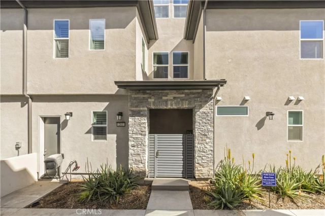 203 Abacus, Irvine, CA 92618