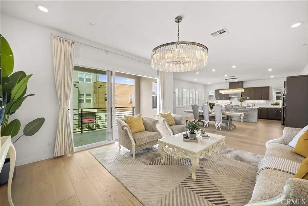 203 Abacus, Irvine, CA 92618