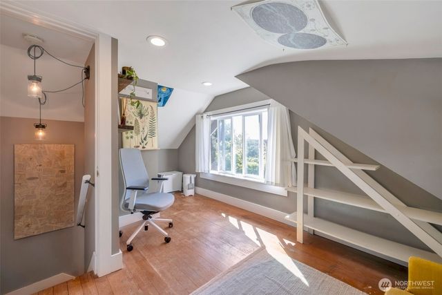 937 N 88th Street, Seattle, WA 98103