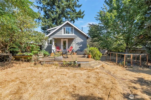 937 N 88th Street, Seattle, WA 98103