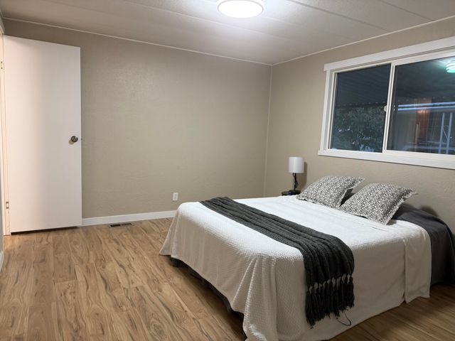 355 Colver Road UNIT 48, Talent, OR 97540