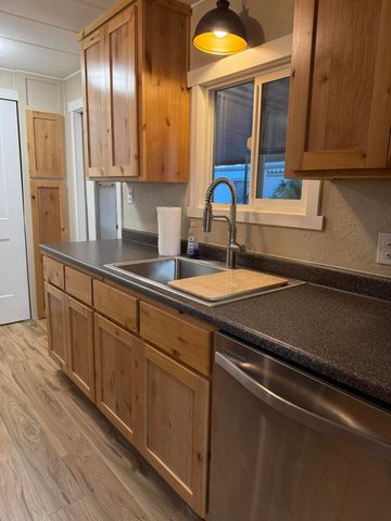 355 Colver Road UNIT 48, Talent, OR 97540