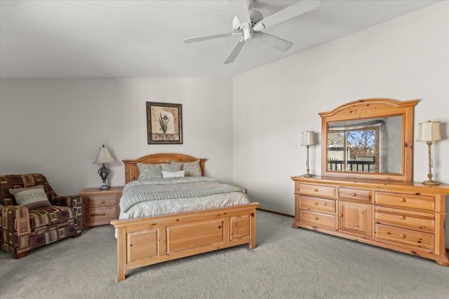 15634 W Brook DRIVE, New Berlin, WI 53151