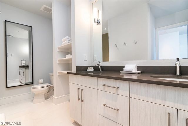 101 8th ST S 205, Naples, FL 34102