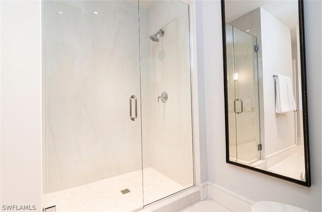 101 8th ST S 205, Naples, FL 34102