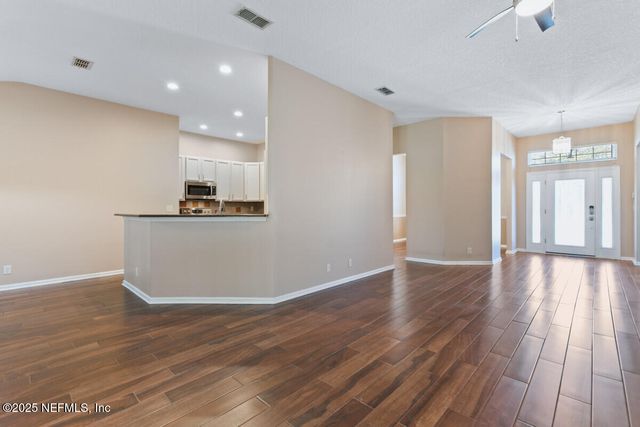 12743 CAMELLIA BAY Drive E, Jacksonville, FL 32223