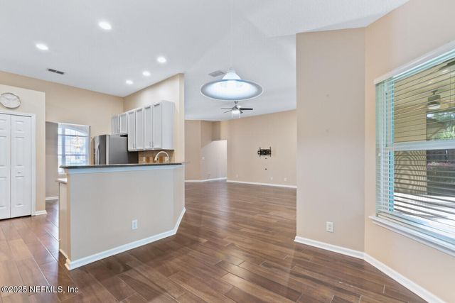 12743 CAMELLIA BAY Drive E, Jacksonville, FL 32223