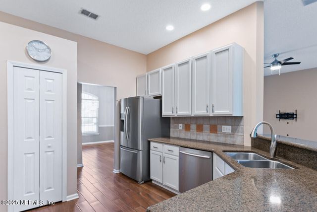 12743 CAMELLIA BAY Drive E, Jacksonville, FL 32223