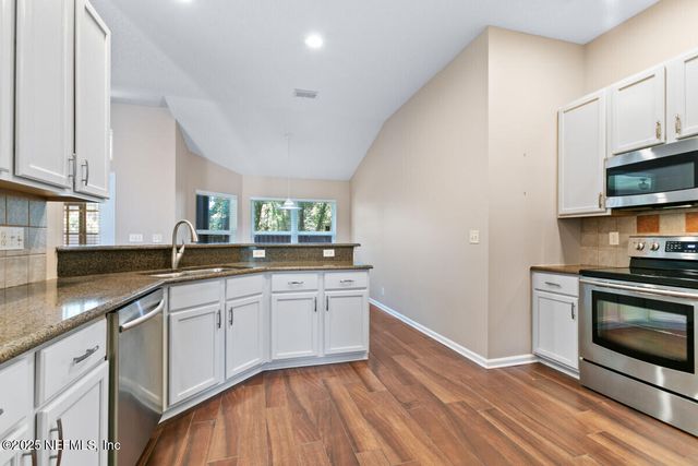 12743 CAMELLIA BAY Drive E, Jacksonville, FL 32223