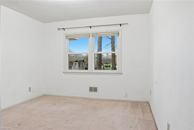 4716 Thoroughgood DR, Virginia Beach, VA 23455