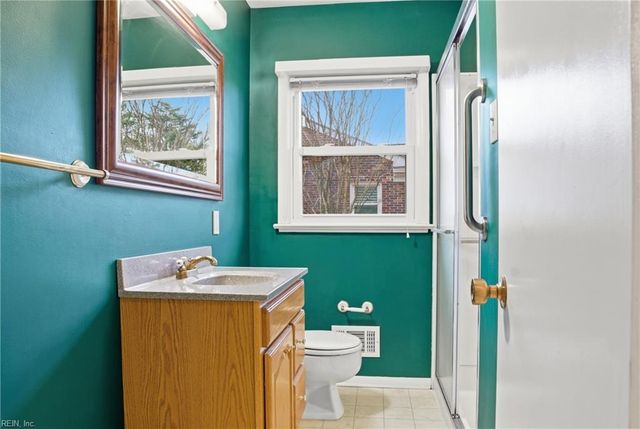 4716 Thoroughgood DR, Virginia Beach, VA 23455