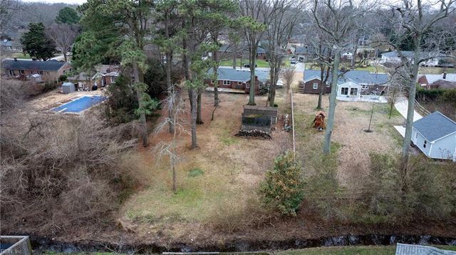 4716 Thoroughgood DR, Virginia Beach, VA 23455