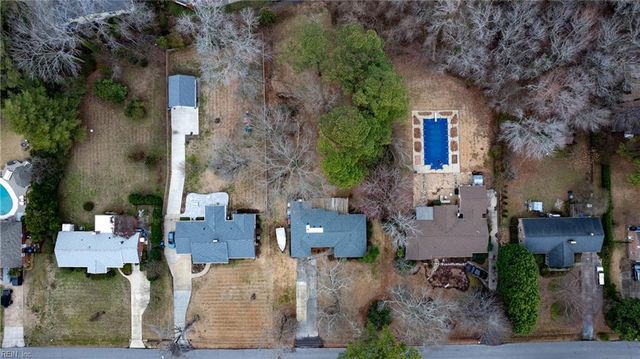 4716 Thoroughgood DR, Virginia Beach, VA 23455