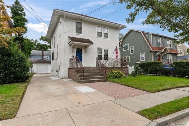 1051 Roselle Place, Woodmere, NY 11598