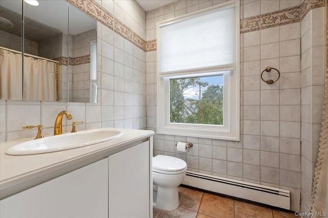 1051 Roselle Place, Woodmere, NY 11598