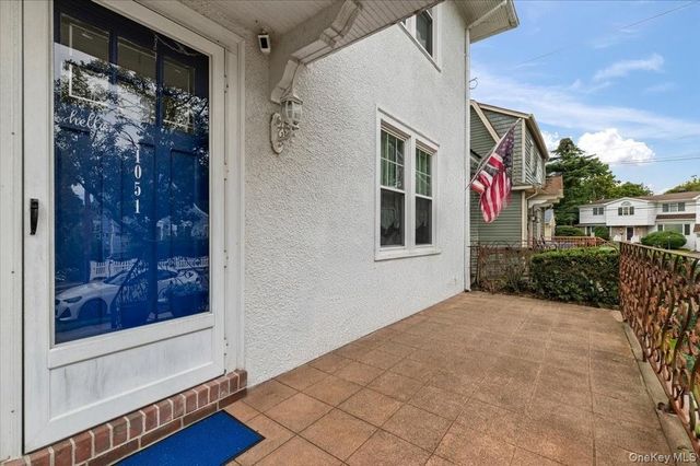 1051 Roselle Place, Woodmere, NY 11598