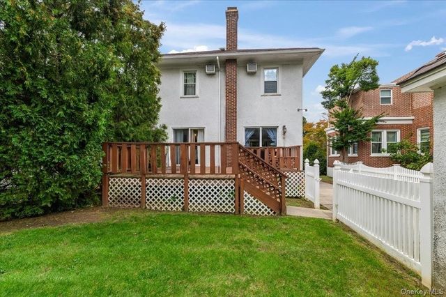 1051 Roselle Place, Woodmere, NY 11598