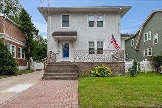 1051 Roselle Place, Woodmere, NY 11598