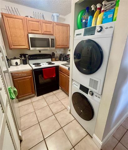 8145 NW 7th St 210, Miami, FL 33126