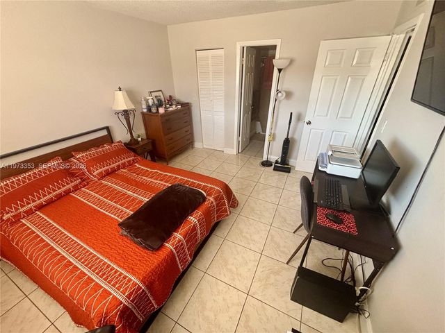 8145 NW 7th St 210, Miami, FL 33126