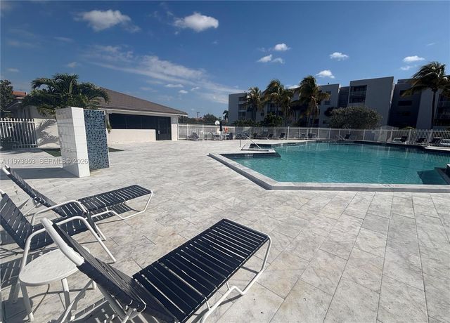 8145 NW 7th St 210, Miami, FL 33126