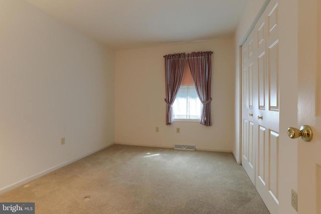 202 VILLAGE DR, Newmanstown, PA 17073