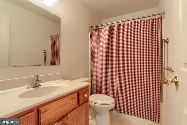 202 VILLAGE DR, Newmanstown, PA 17073