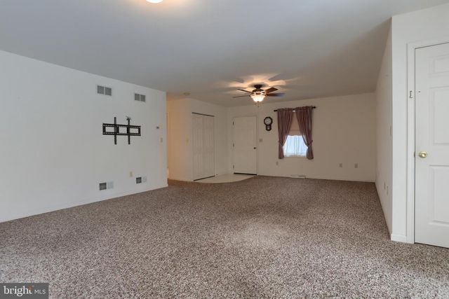 202 VILLAGE DR, Newmanstown, PA 17073
